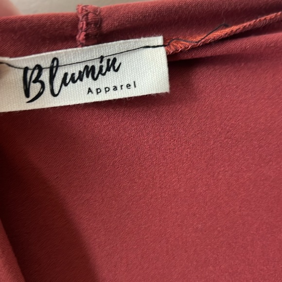 NWOT Blumin Apparel Sweatshirt - Picture 5 of 6